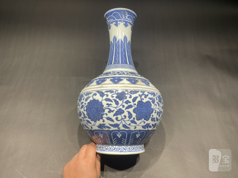 清光绪 青花缠枝莲纹赏瓶 - 图4